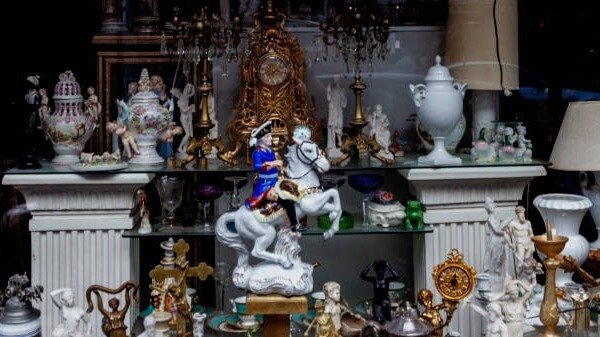 Vintages buyers in Boca Raton South Florida. Updated 2025